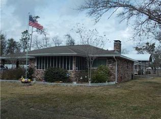 429 Wainwright St, Waveland, MS 39576