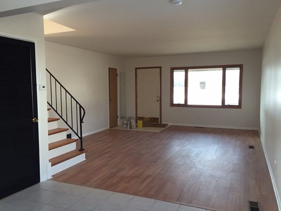 5th image of 209 N Orchard Dr