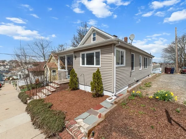 28 Garland St, Everett, MA 02149