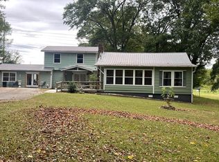 61 Walker St, Trion, GA 30753