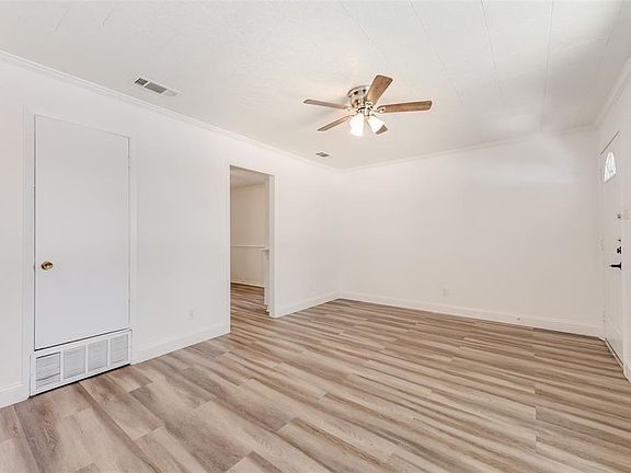 5th image of 1412 Woodcrest Dr