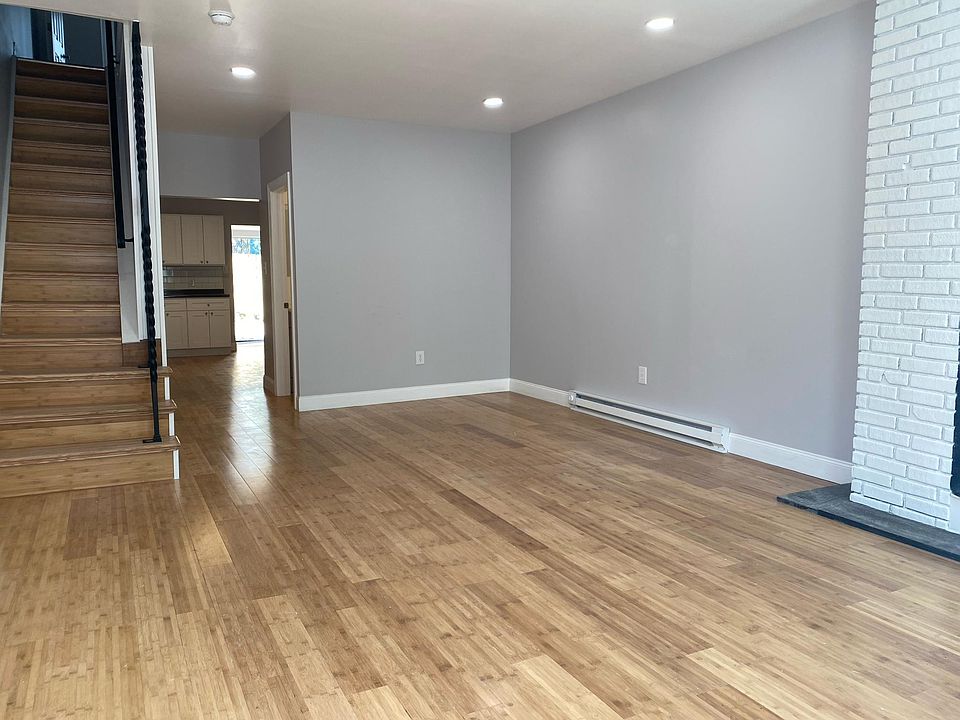 1st image of 853 E Thayer St