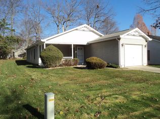 1563 Heatherleaf Ln, Toms River, NJ 08755