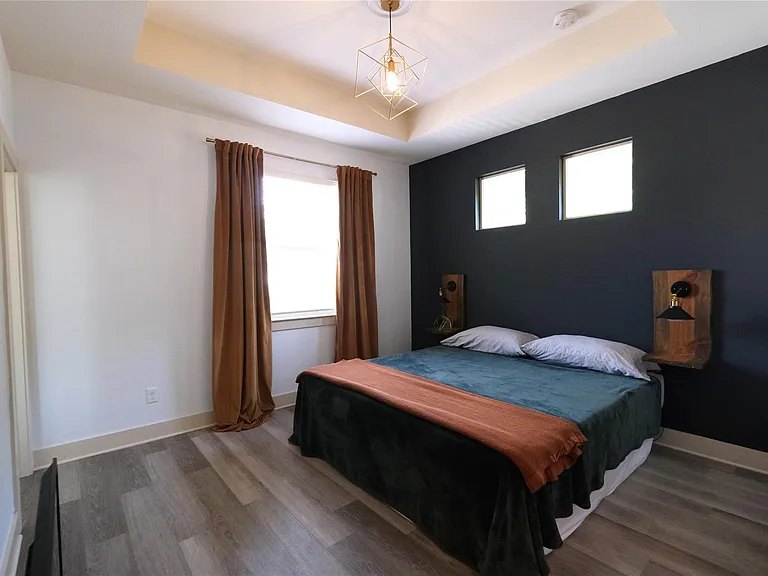 604 Allen St #104 — Photo 9