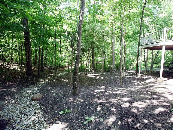 3rd image of 7750 Oakalea Ct
