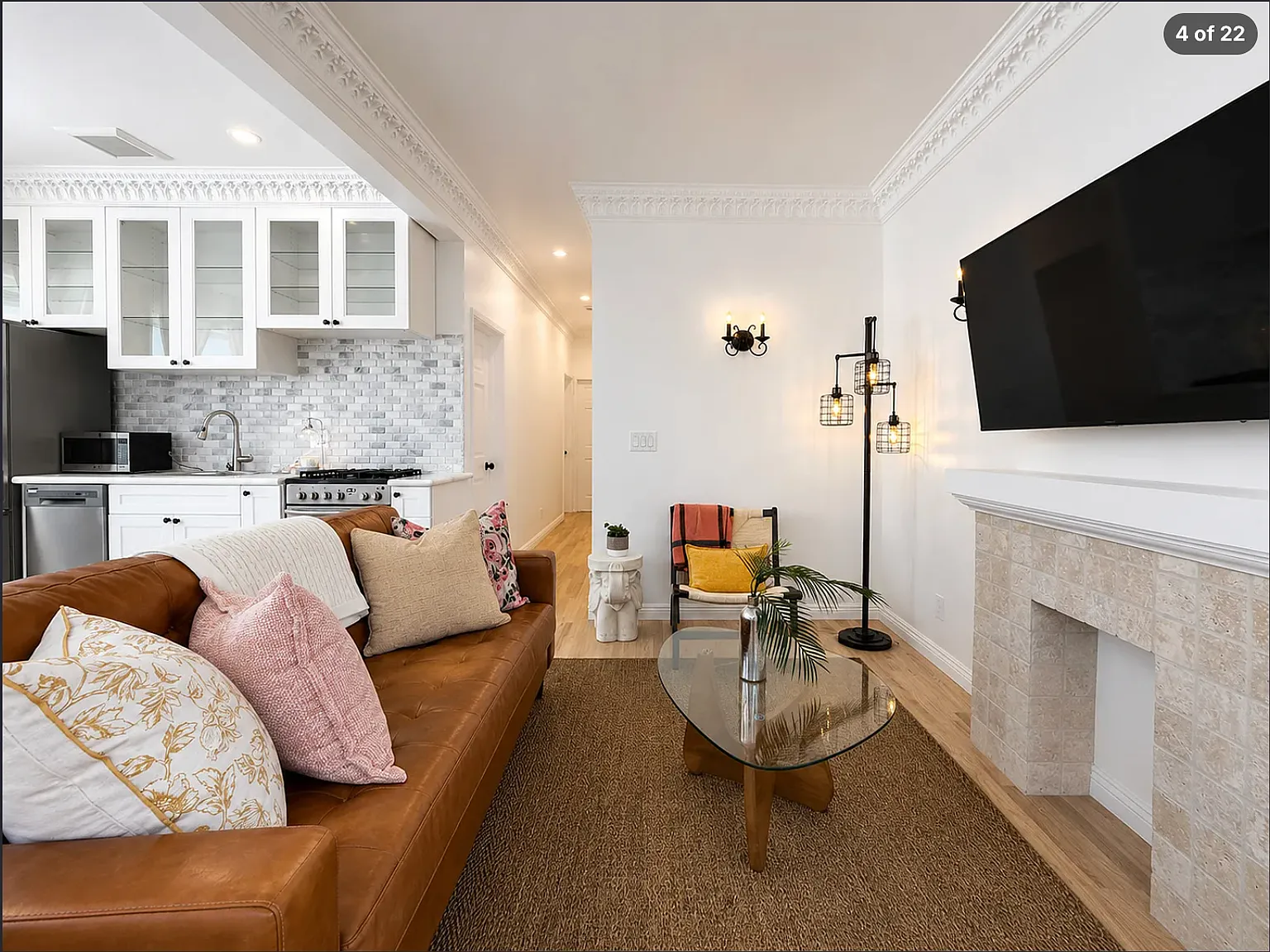 3 bed, 1000 sqft, $5,800 — Photo 4