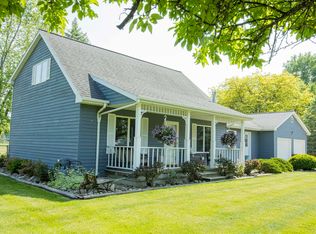808 E Liberty St, Chesaning, MI 48616