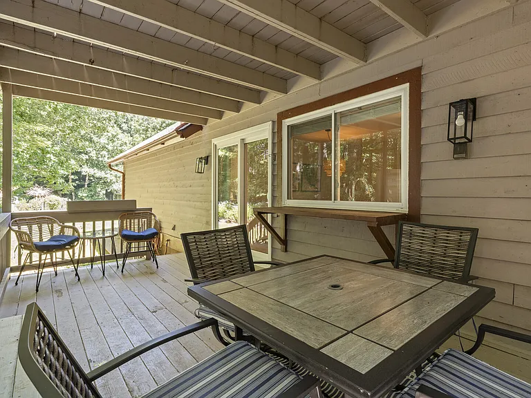 Turnberry Dr — Photo 28