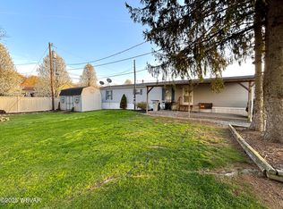 38 Locust St, Mill Hall, PA 17751