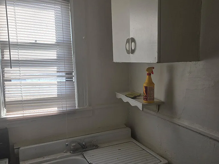 7 Monroe St #6 — Photo 4