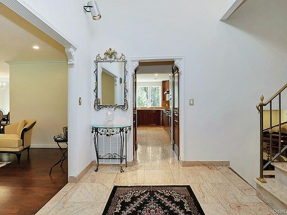 3rd image of 650 Bryant Avenue