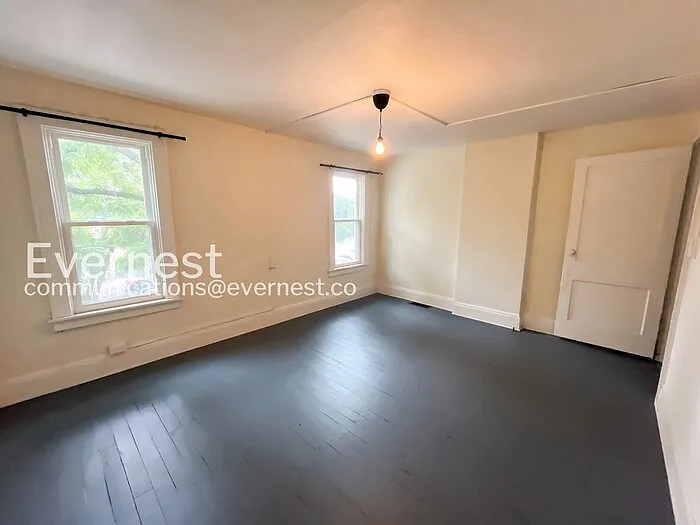 444 E Woodrow Ave — Photo 8
