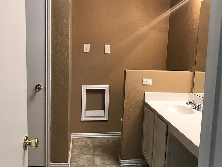 702 Long Hill Ct — Photo 18