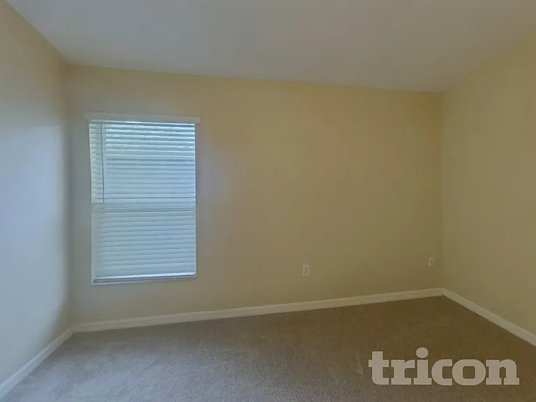 1507 Yardley Dr — Photo 13