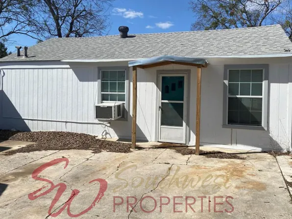 378 S Baxter St #B, Stephenville, TX 76401
