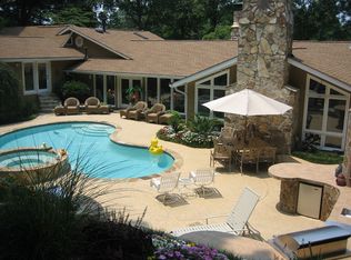 9025 River Run, Sandy Springs, GA 30350