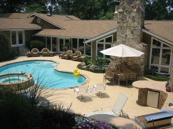 9025 River Run, Sandy Springs, GA 30350