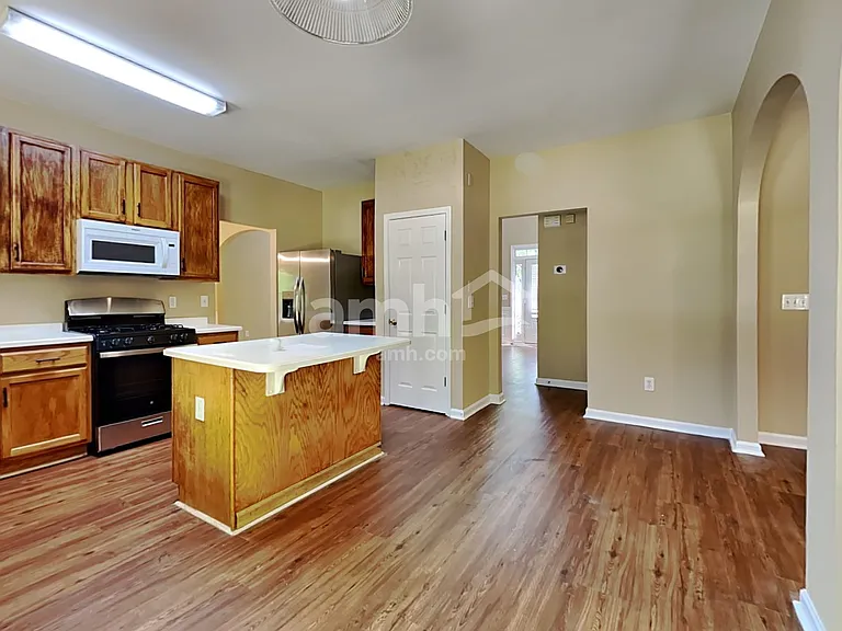 2206 Howell Farms Point NW — Photo 4