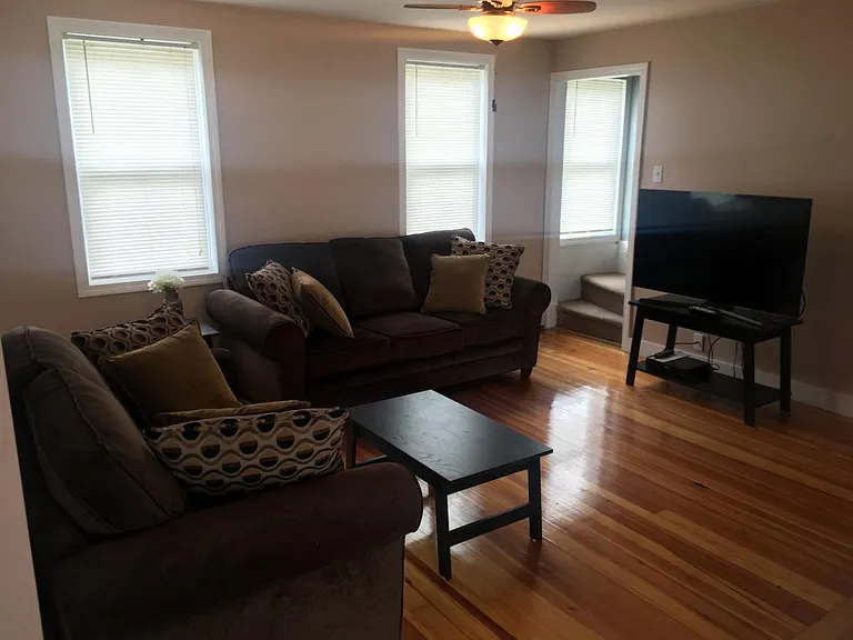 439 Fairview Ave — Photo 10