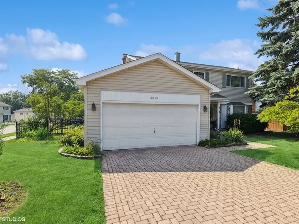 2040 Downing St, Lombard, IL 60148