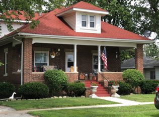 114 W Main St, Royal, IL 61871