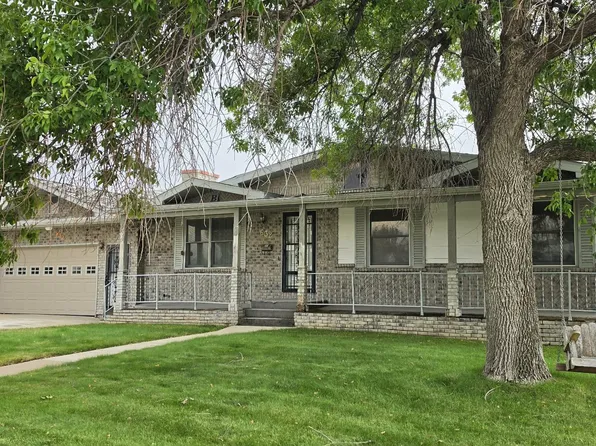 632 34th Ave NE, Great Falls, MT 59404