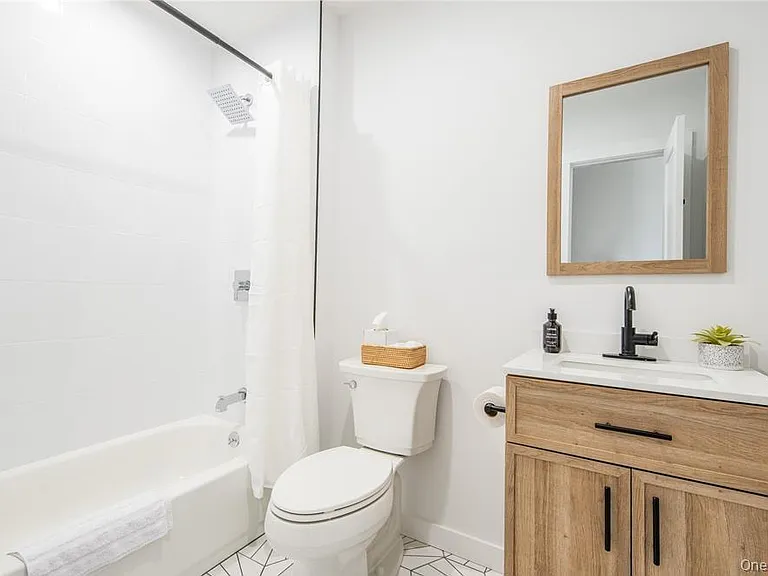 108-09 Rockaway Beach Dr #B — Photo 4