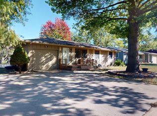 3400 SW Eveningside Dr, Topeka, KS 66614