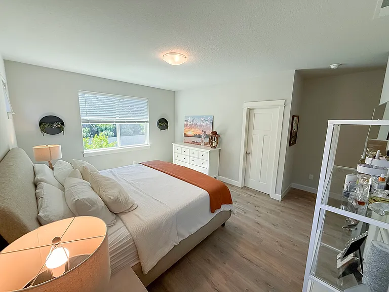 4785 S 16th Dr — Photo 34