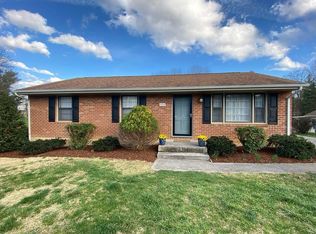 5554 Ambassador Dr, Roanoke, VA 24019