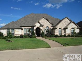 820 Rio Grande Dr, Mansfield, TX 76063