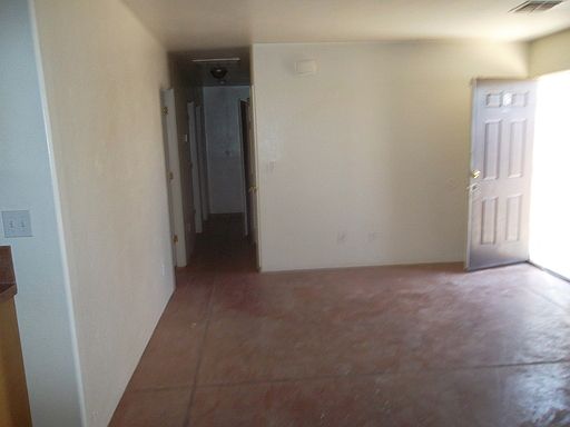 1st image of 1919 S 8th Ave Unit 02