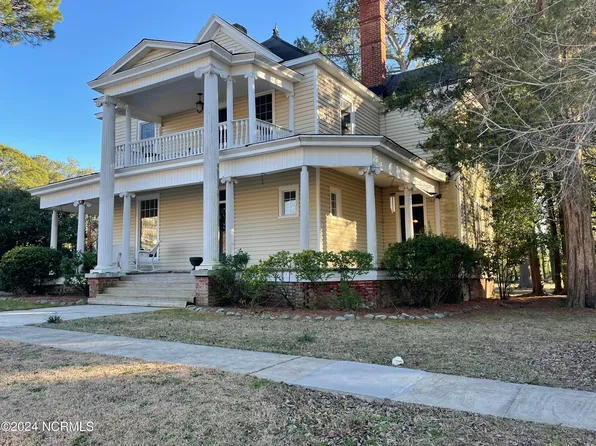 204 Bailey Avenue, Kenly, NC 27542