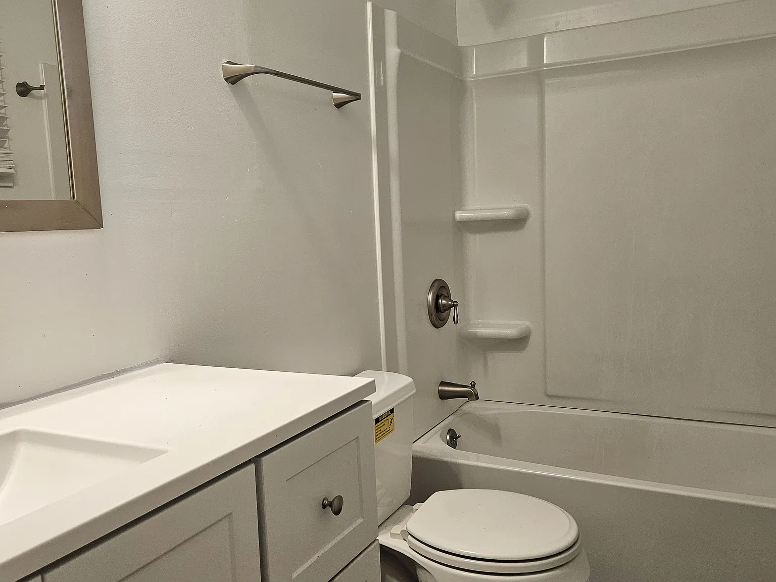 Steelcrest Apartments — Photo 2