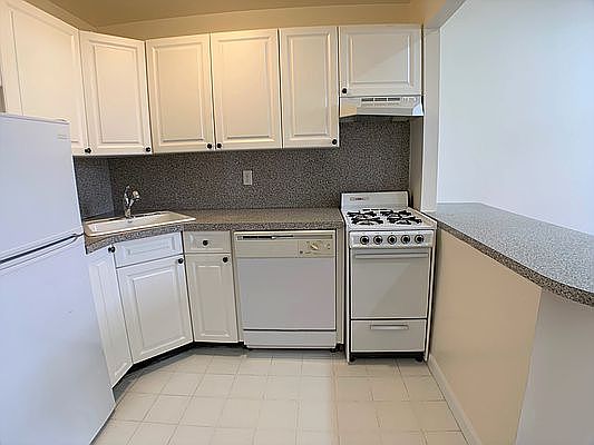 1st image of 330 E 77th St APT 4A