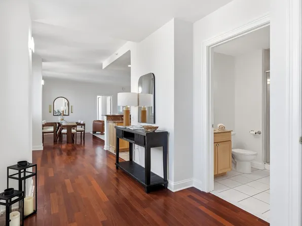 311 Washington Street image 14 of 26