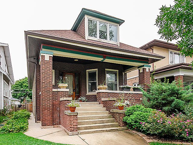 1st image of 714 S Lyman Ave