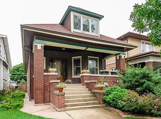 714 Lyman Ave, Oak Park, IL 60304