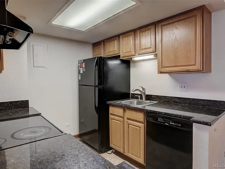 8555 Fairmount Dr #A201 — Photo 6