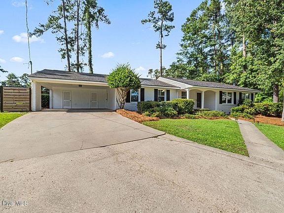 3rd image of 2920 Mayfair Court