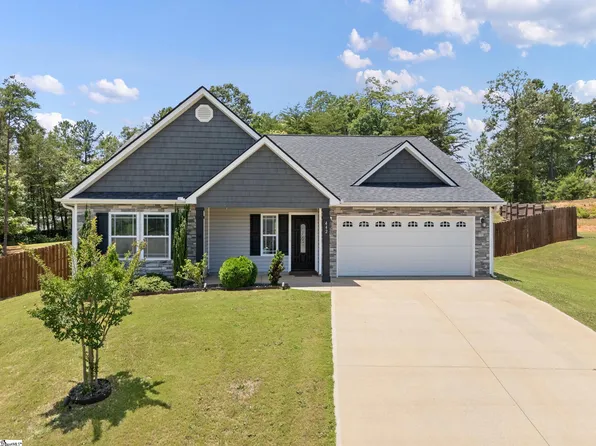 442 Camden Lee Ct, Inman, SC 29349