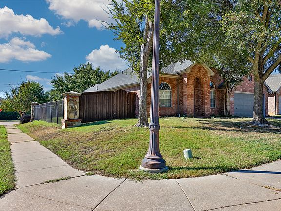 5th image of 1812 Copper Leaf Dr