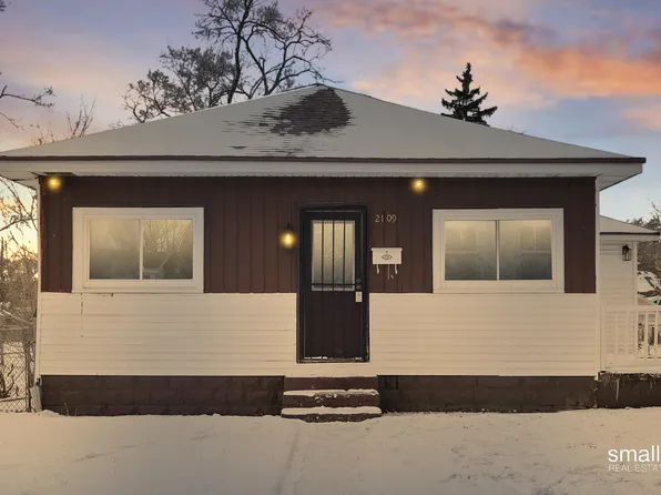 2109 Hoyt St, Muskegon Heights, MI 49444