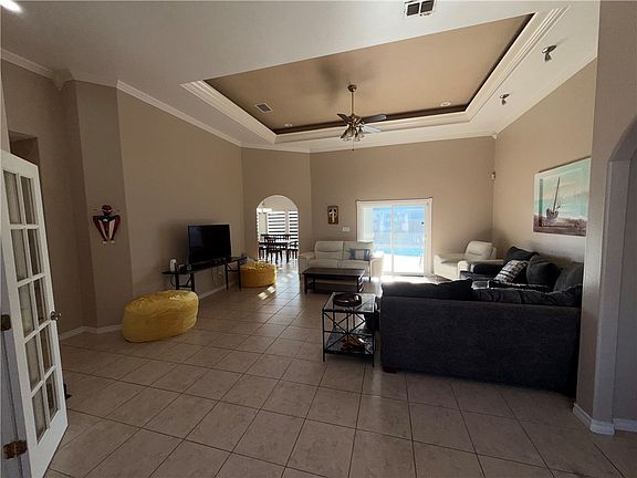 4th image of 15806 Lindo Dr