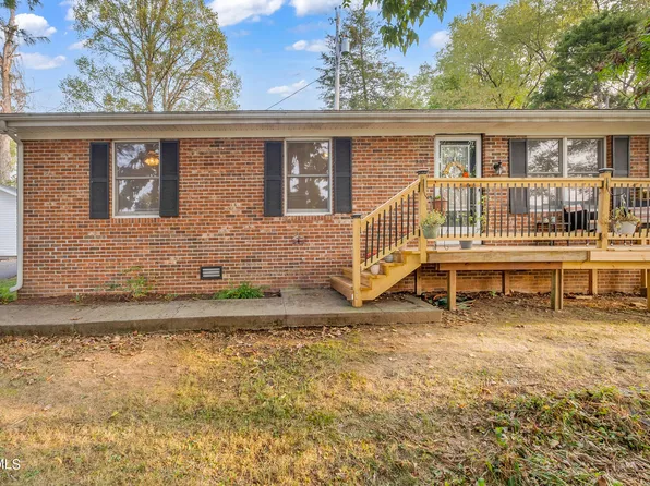 3408 Kilbourne Dr, Saint Paul, VA 24283