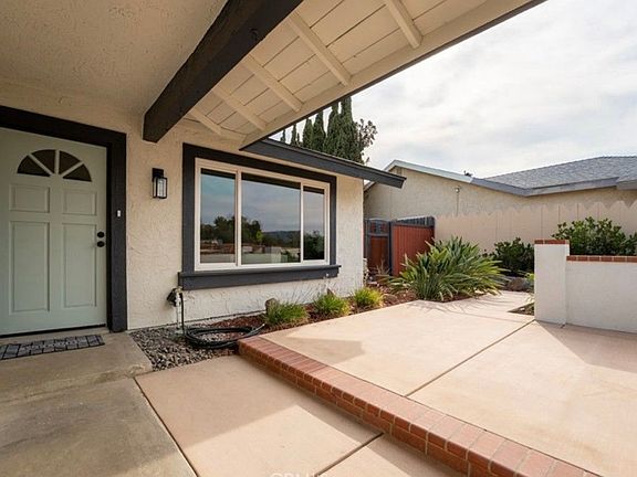 3rd image of 29770 Mira Loma Dr