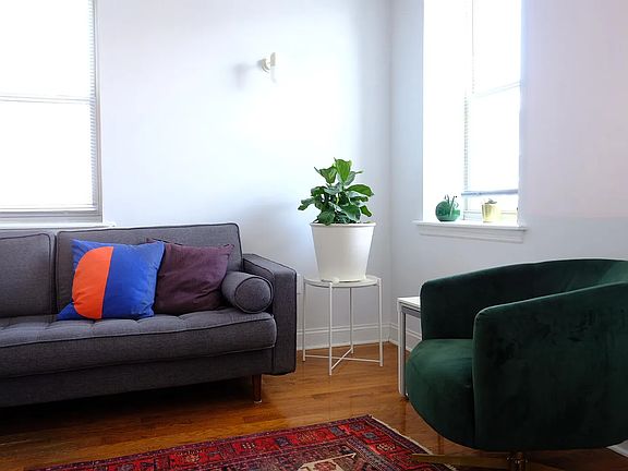 4th image of 115 E Girard Ave #2