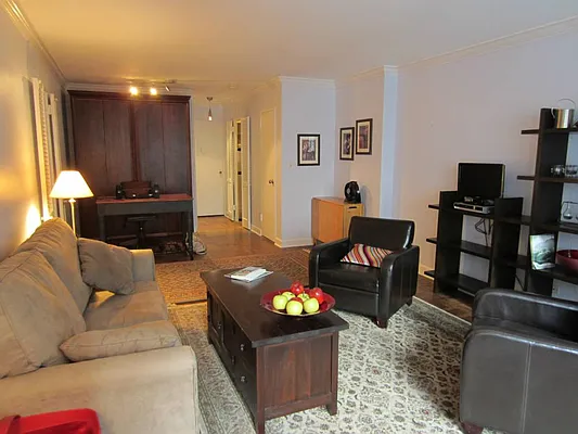 Rented by Town Residential | media 4