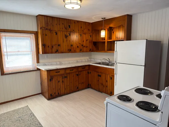 (undisclosed Address), Shrewsbury, MA 01545