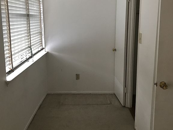 Additional Living Room